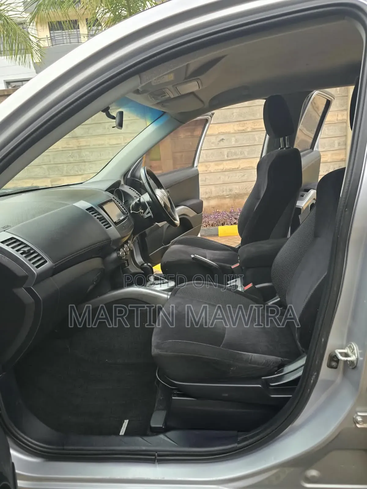 Mitsubishi Outlander 2012 Silver