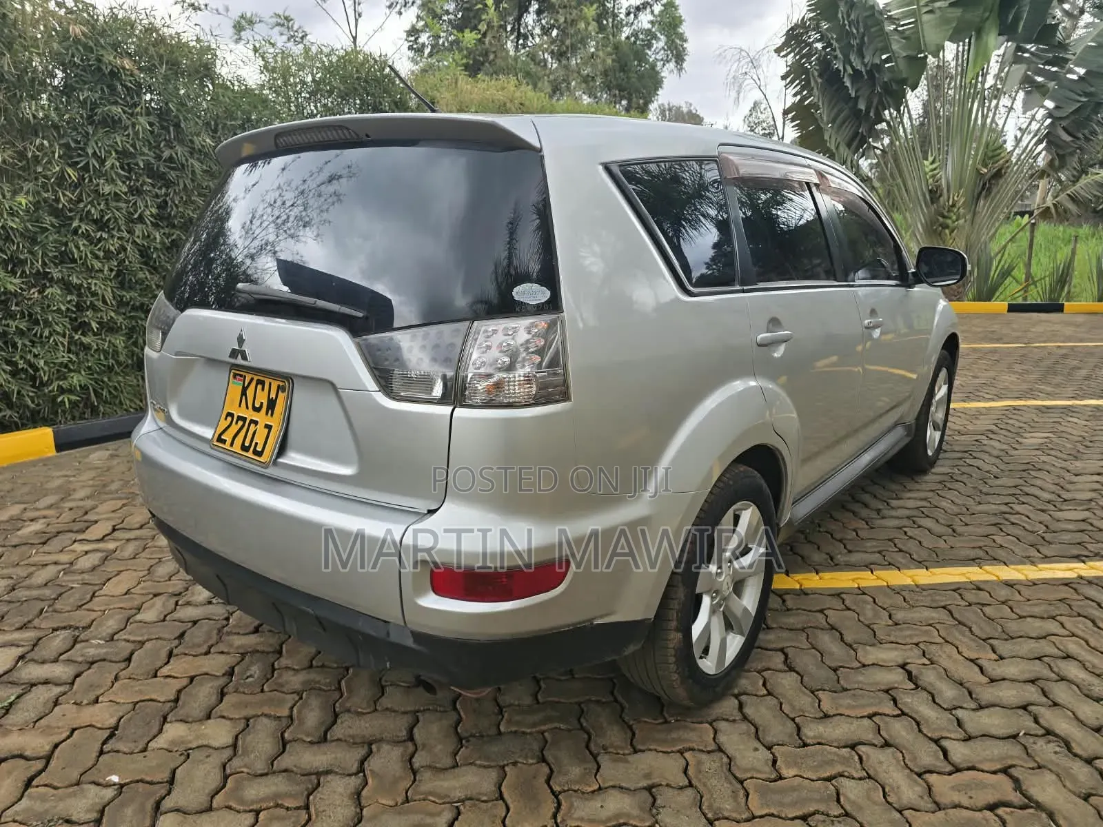 Mitsubishi Outlander 2012 Silver