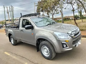Isuzu D-MAX 2022 Beige