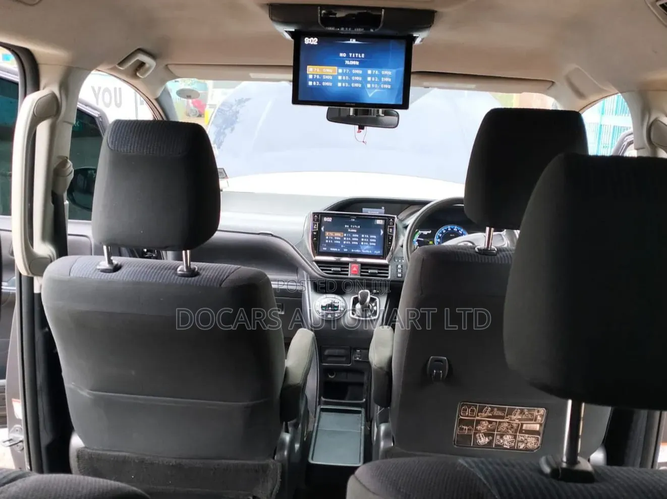 Toyota Voxy 2014 Blue