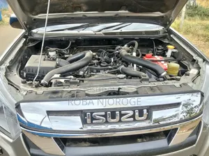 Isuzu D-MAX 2022 Beige
