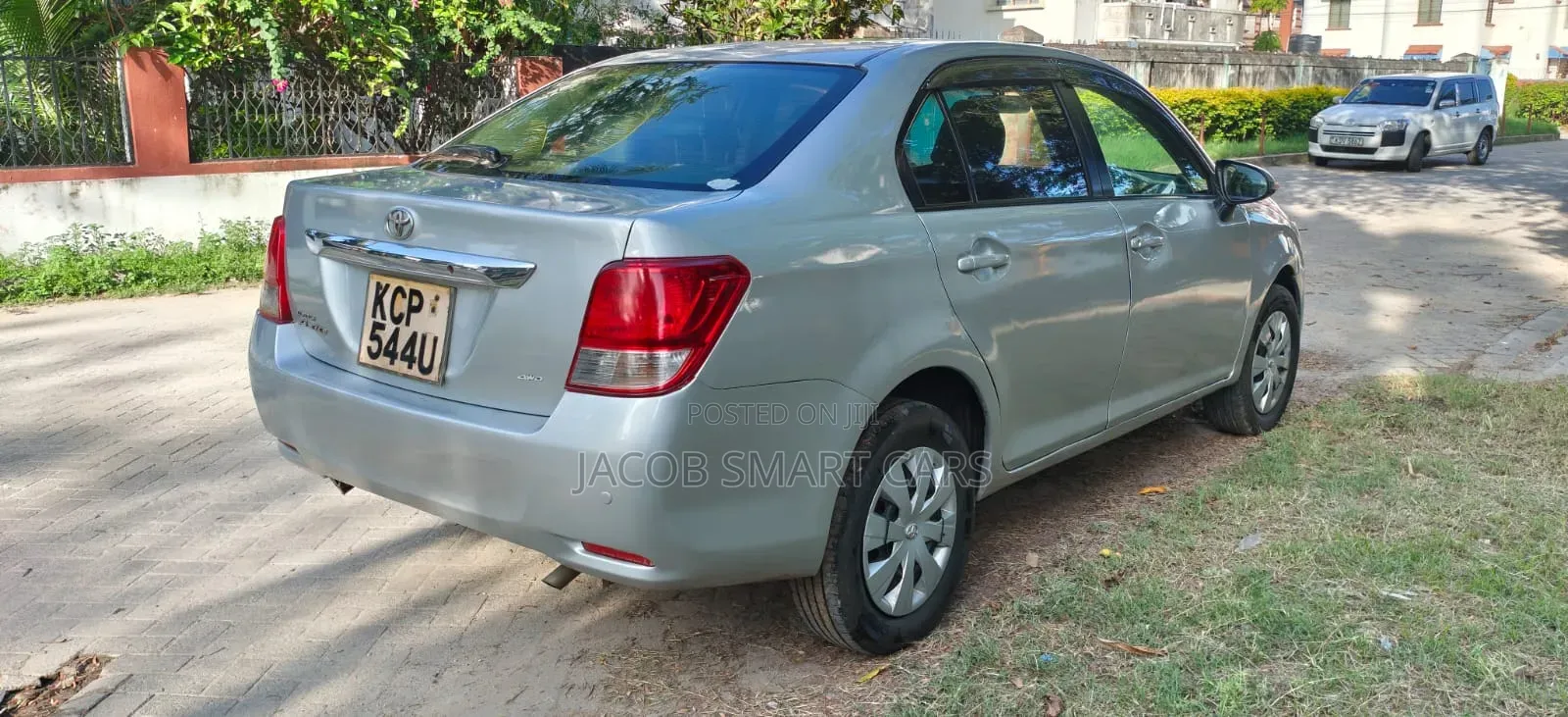 Toyota Axio 2010 Silver