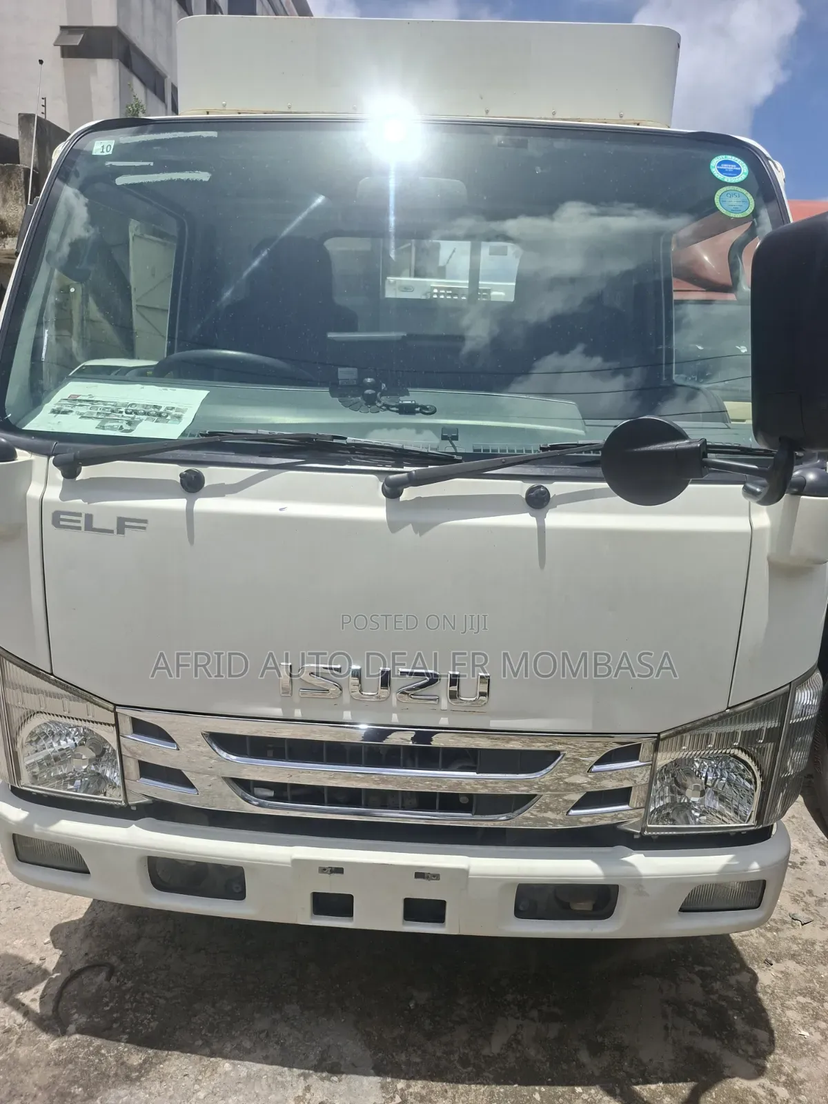 Isuzu Elf 2019