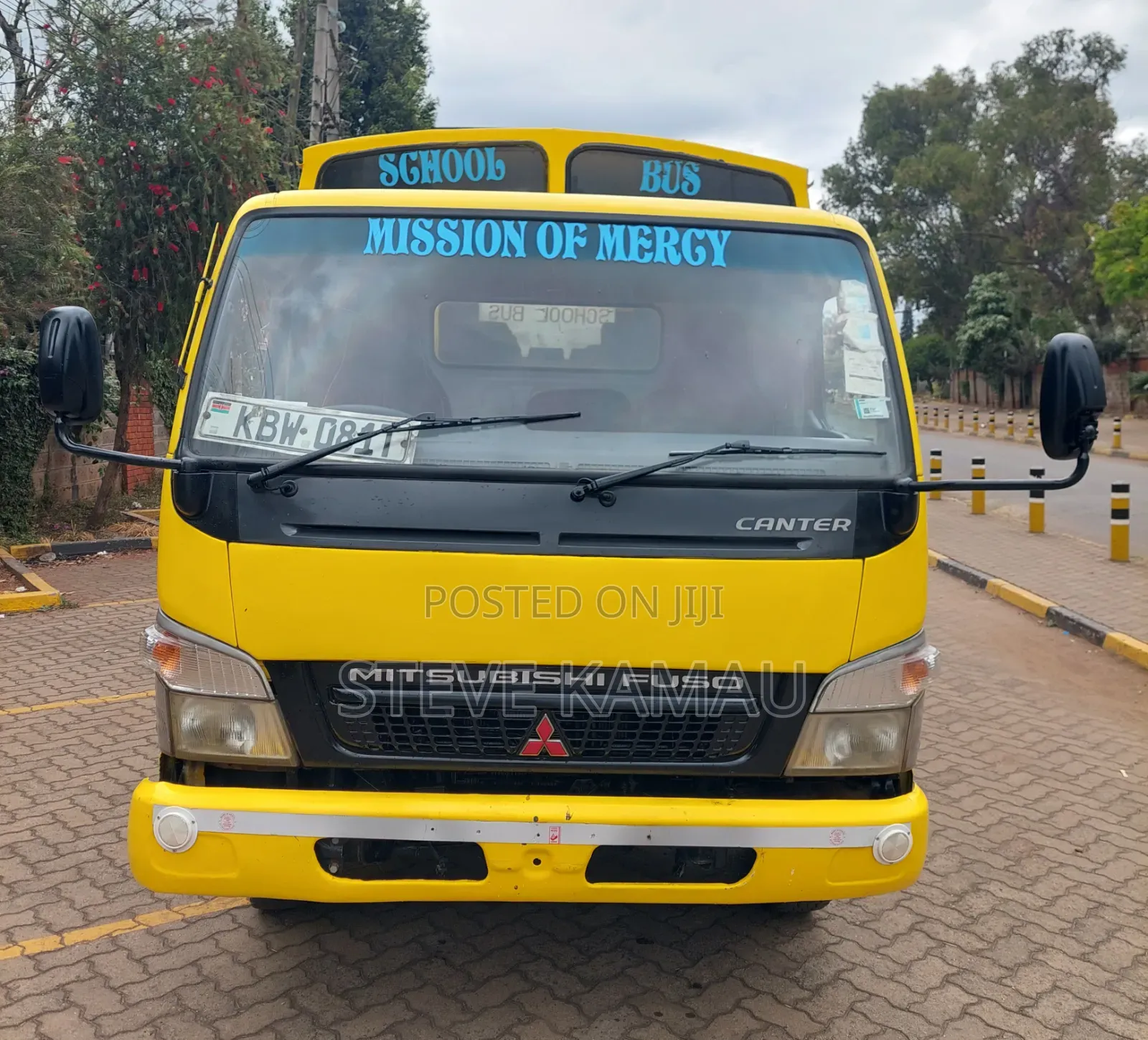 Mitsubishi Fuso Canter 2014 Yellow