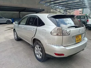 Toyota Harrier 2005 Silver