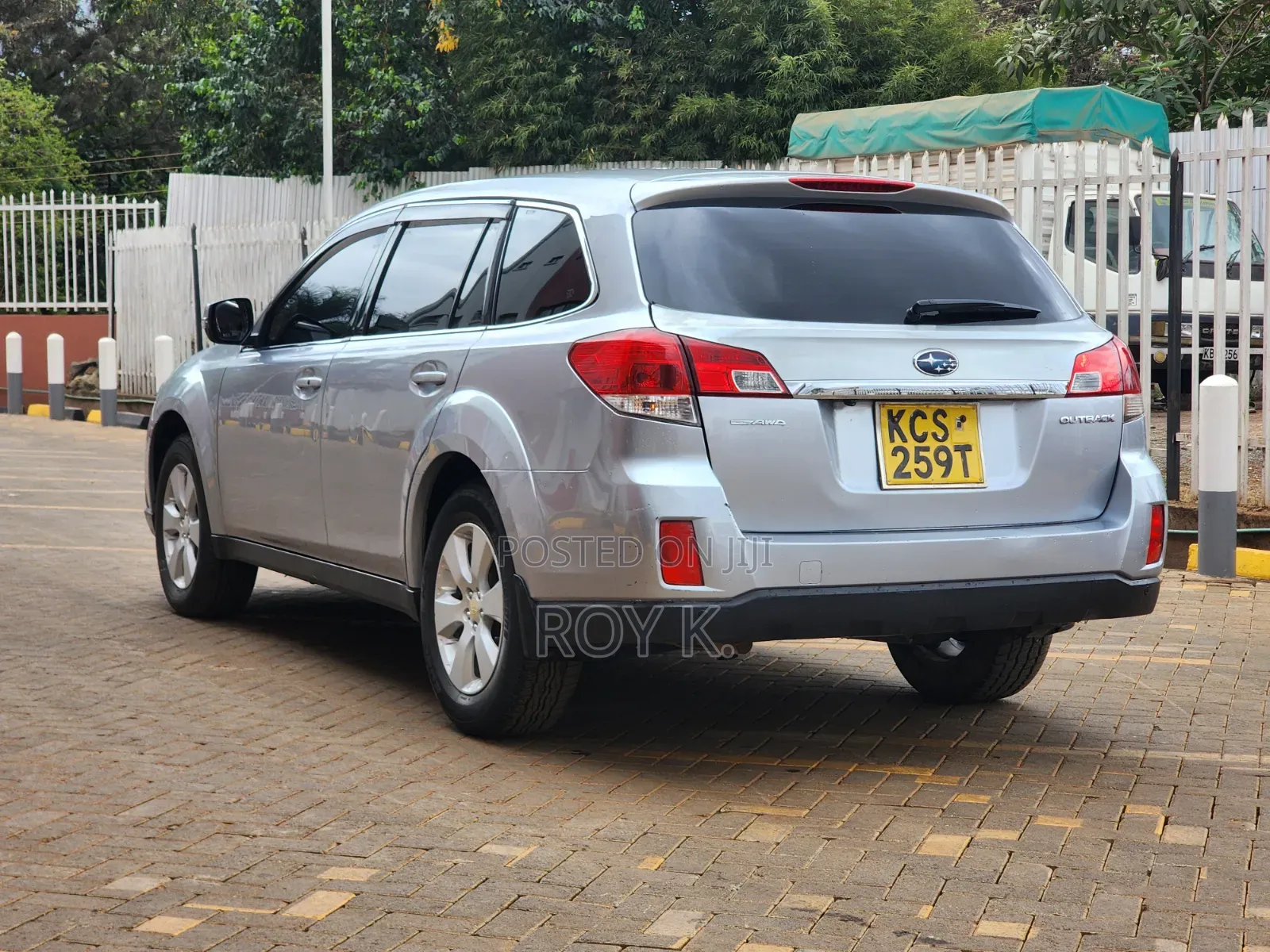 Subaru Outback 2.5i 2011 Silver