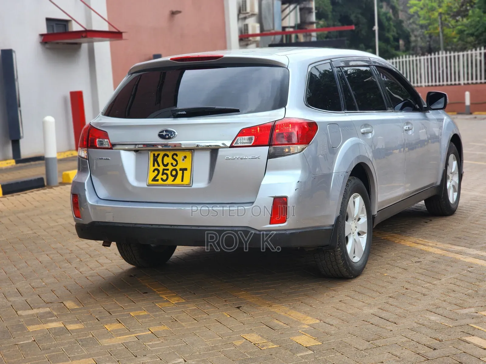 Subaru Outback 2.5i 2011 Silver