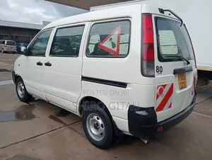 Toyota TownAce 2004 White