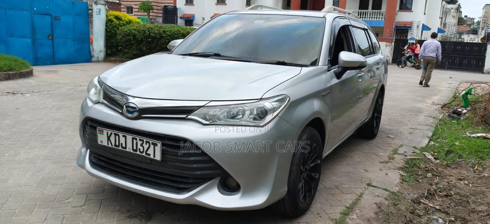 Toyota Corolla Fielder 2015 Silver