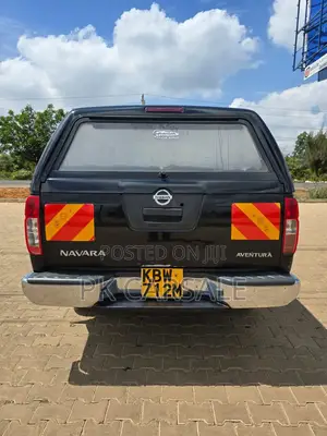 Nissan Navara 2007 Black