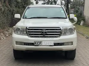 Toyota Land Cruiser 2008 White
