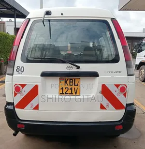 Toyota TownAce 2004 White