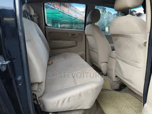 Toyota Land Cruiser 2006 White