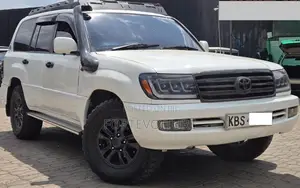 Toyota Land Cruiser 2006 White