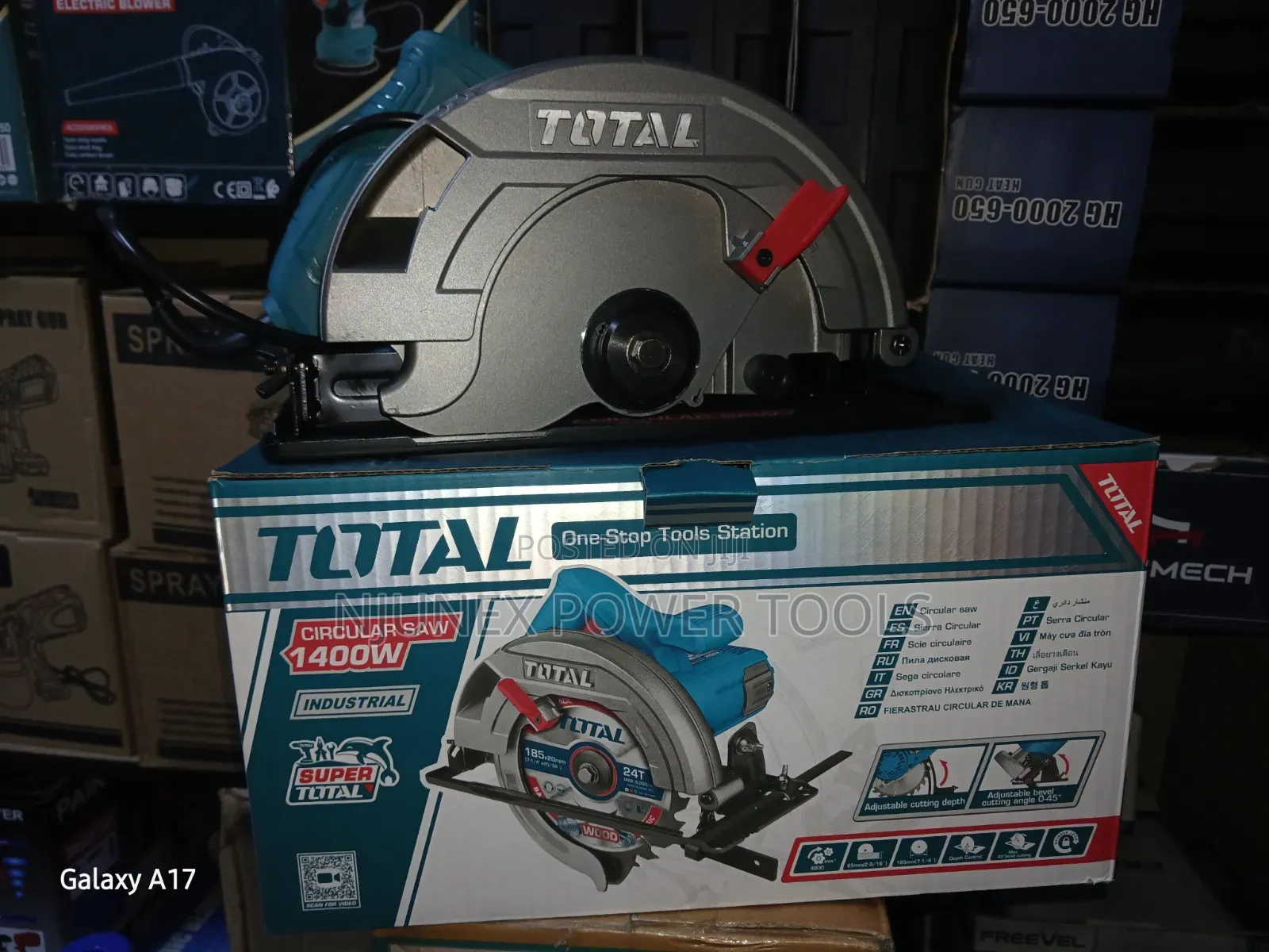 Total 1400W Industrial Circular Saw