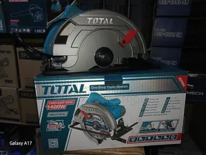 Total 1400W Industrial Circular Saw