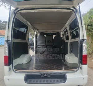 Toyota HiAce 2012 White