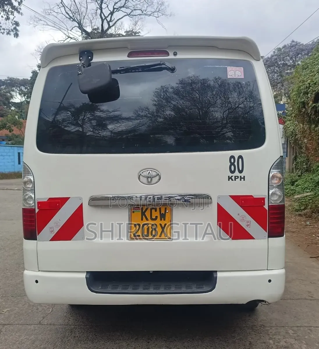 Toyota HiAce 2012 White