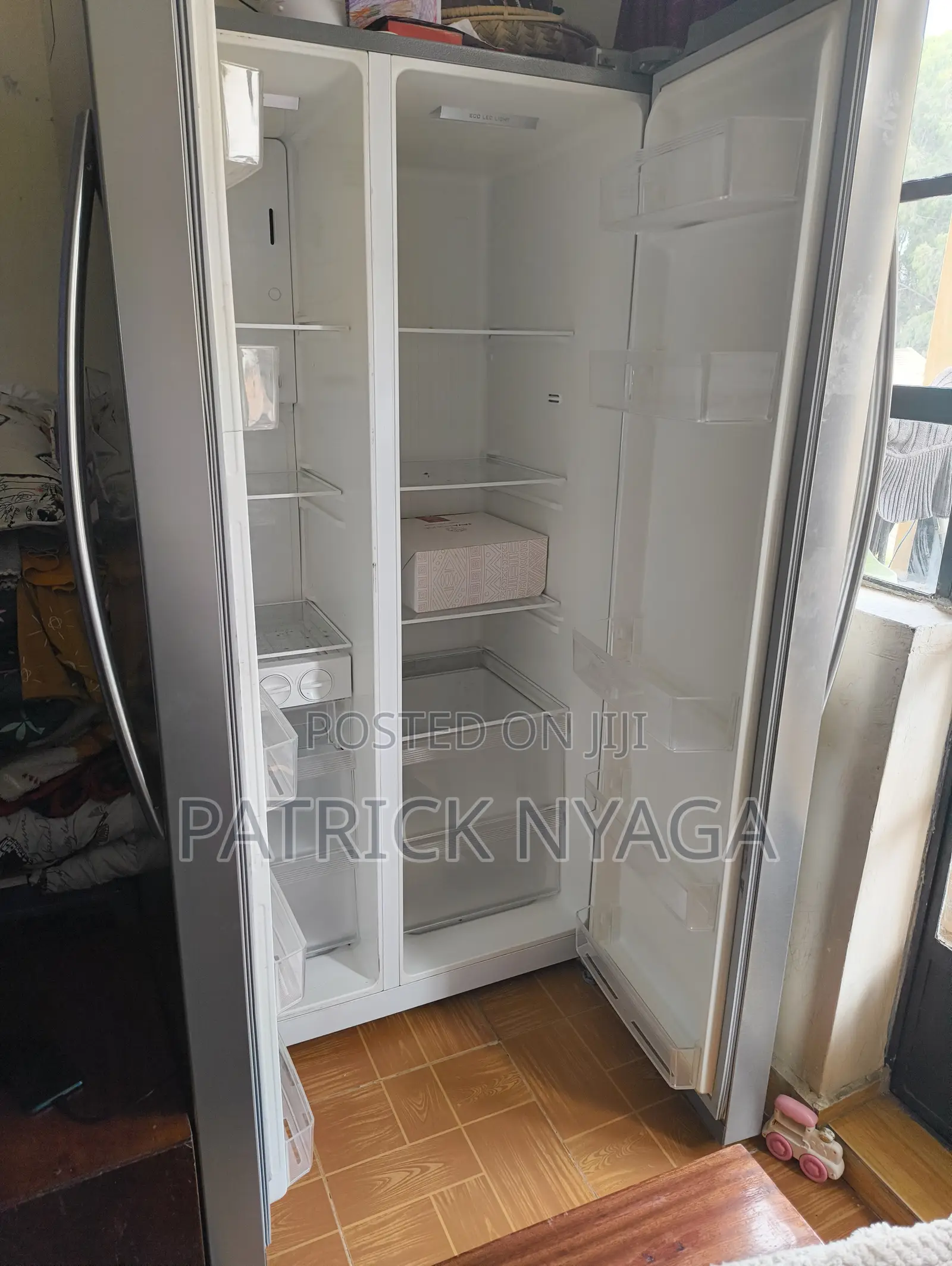 Ramtons Side-by-Side, 2-Door Refrigerator/Freezer