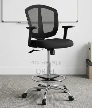 Ergonomic Black Counter Stool Kenya – Comfortable Modern Bar Seat