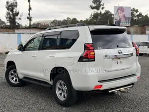Toyota Land Cruiser Prado 2.8 2019 White