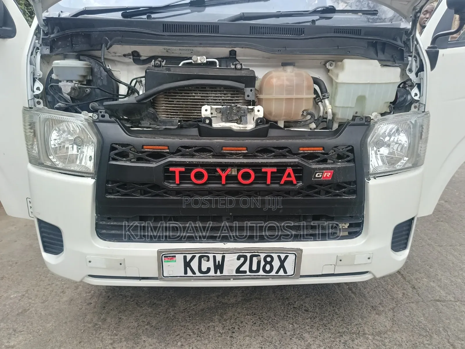 Toyota HiAce 2012 White