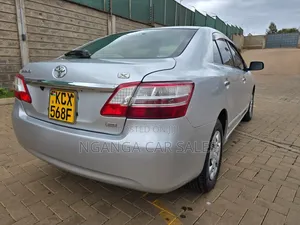 Toyota Premio 2012 Silver