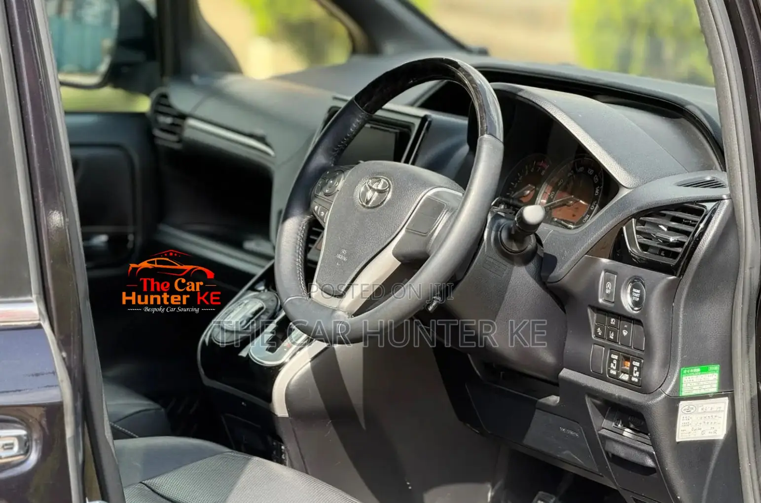 Toyota Esquire 2019