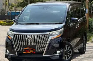 Toyota Esquire 2019