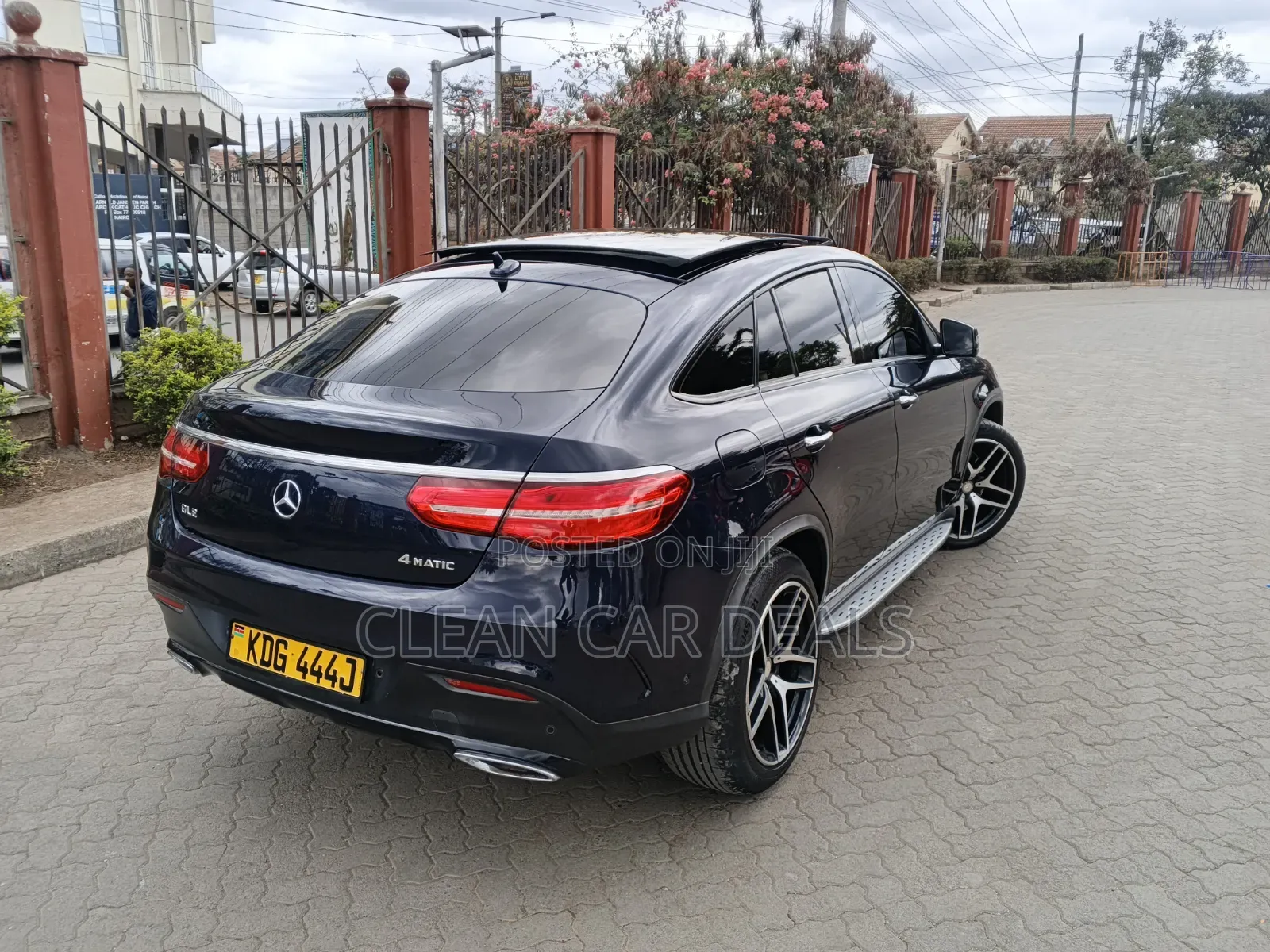 Mercedes-Benz GLE-Class 2016 Blue