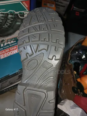 TOTAL Tools Safety Boots
