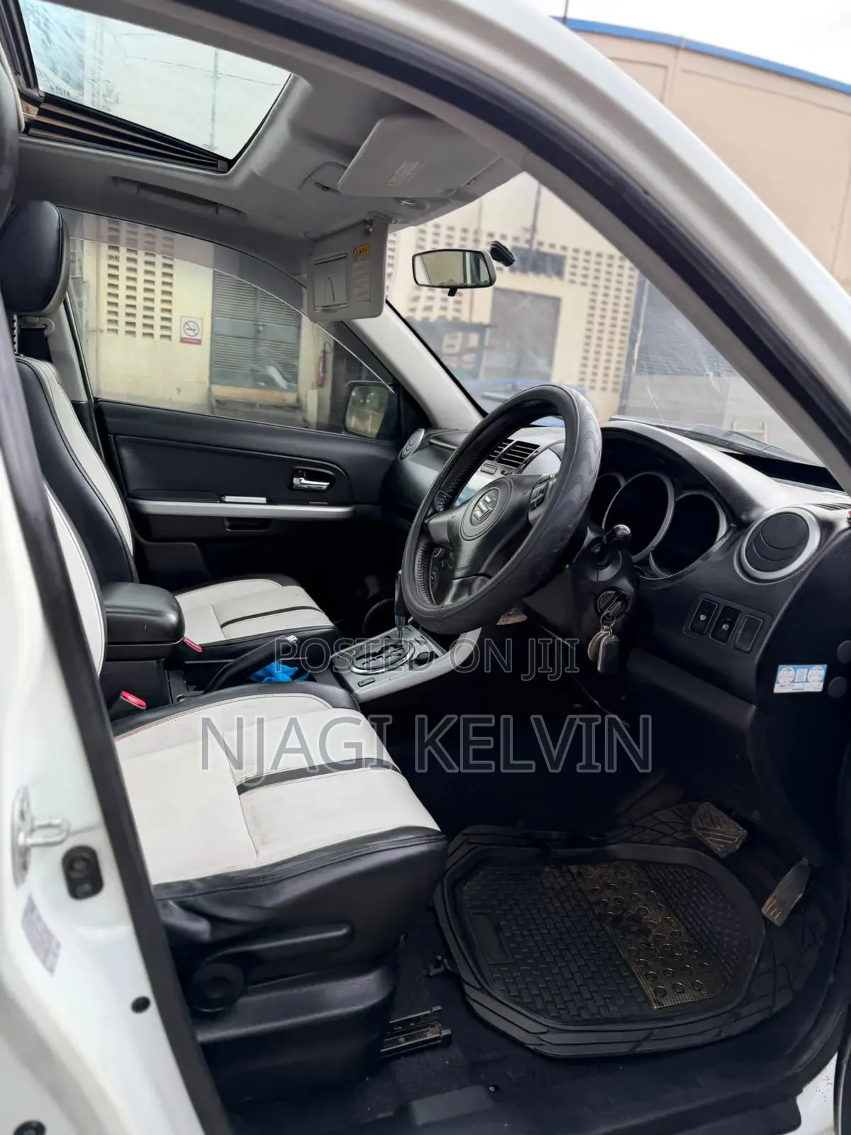 Suzuki Escudo 2008 White