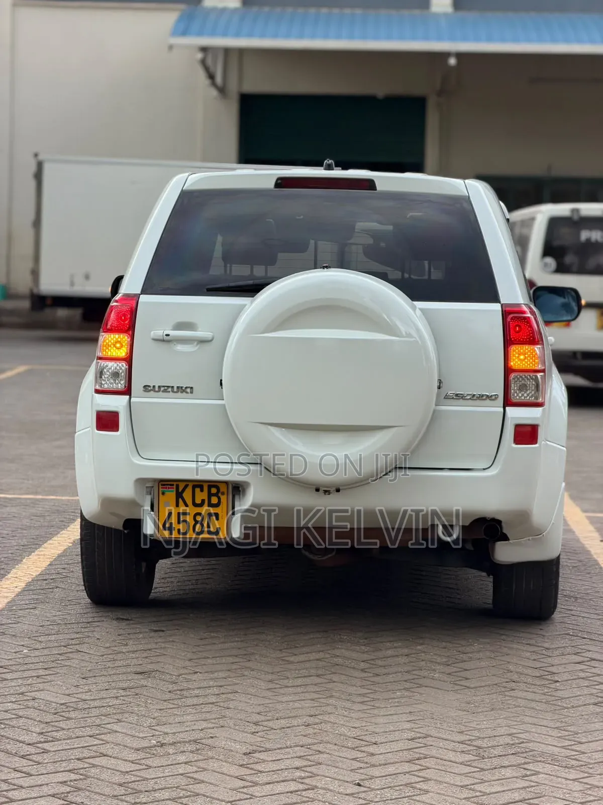Suzuki Escudo 2008 White