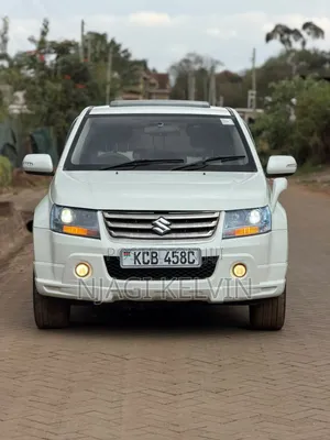 Suzuki Escudo 2008 White