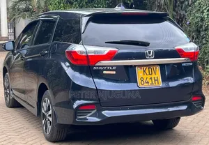Honda Fit Shuttle 1.5 Hybrid 2WD 2018 Blue