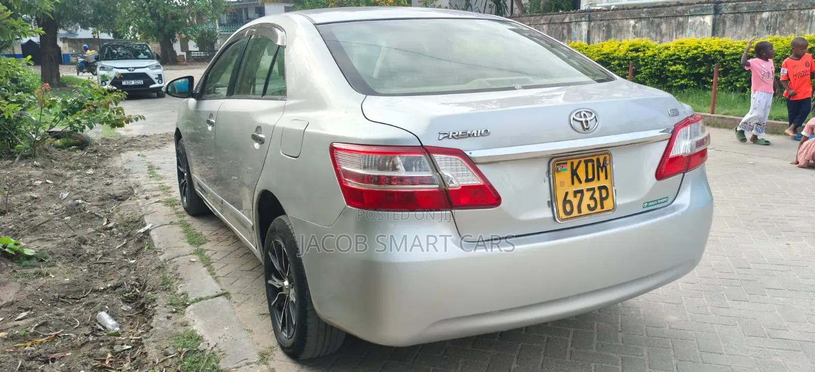 Toyota Premio 2016 Silver