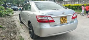 Toyota Premio 2016 Silver