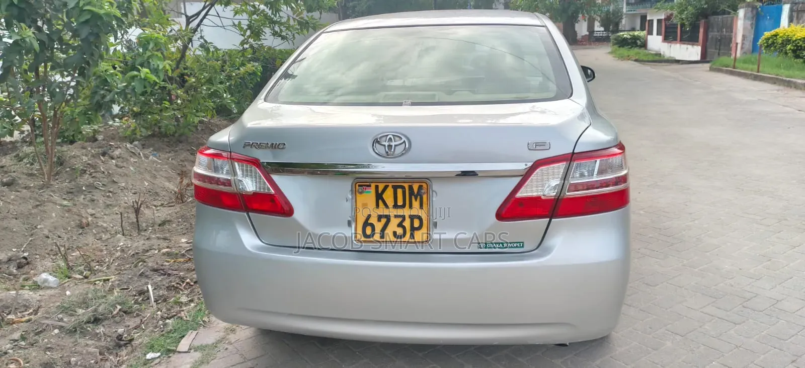 Toyota Premio 2016 Silver