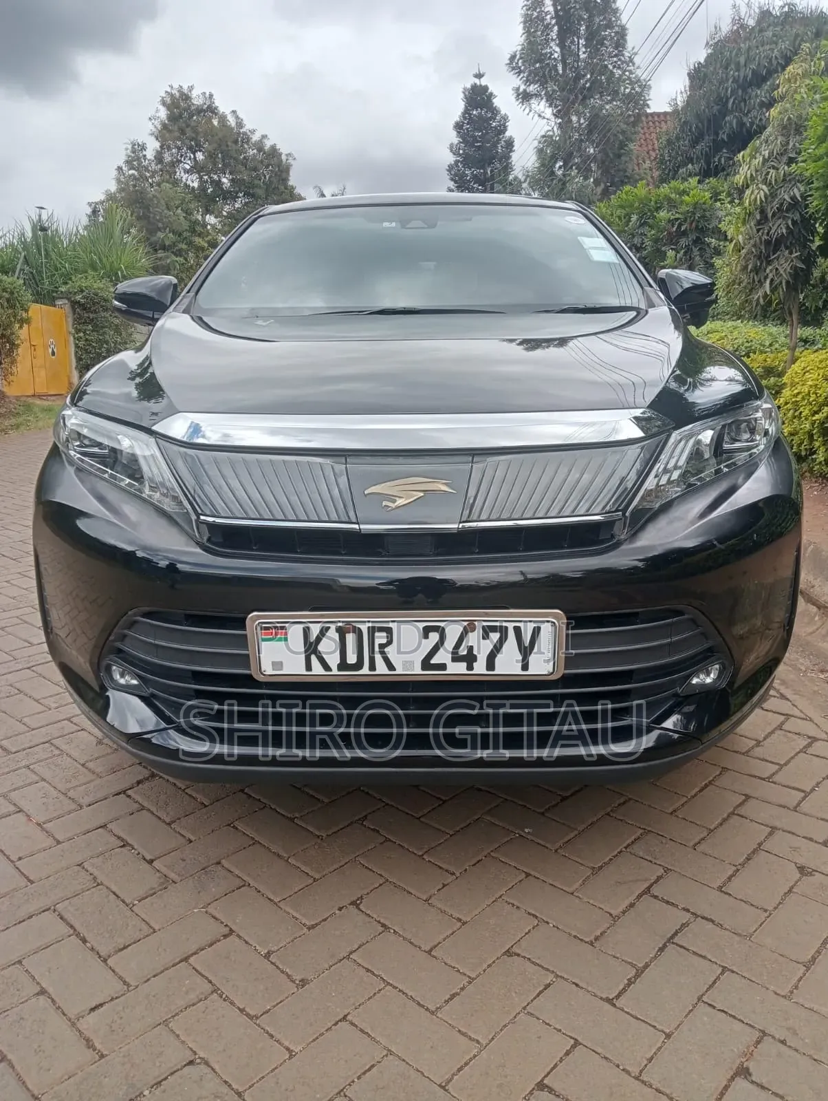 Toyota Harrier 2.0 4WD 2017 Black