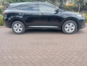 Toyota Harrier 2.0 4WD 2017 Black