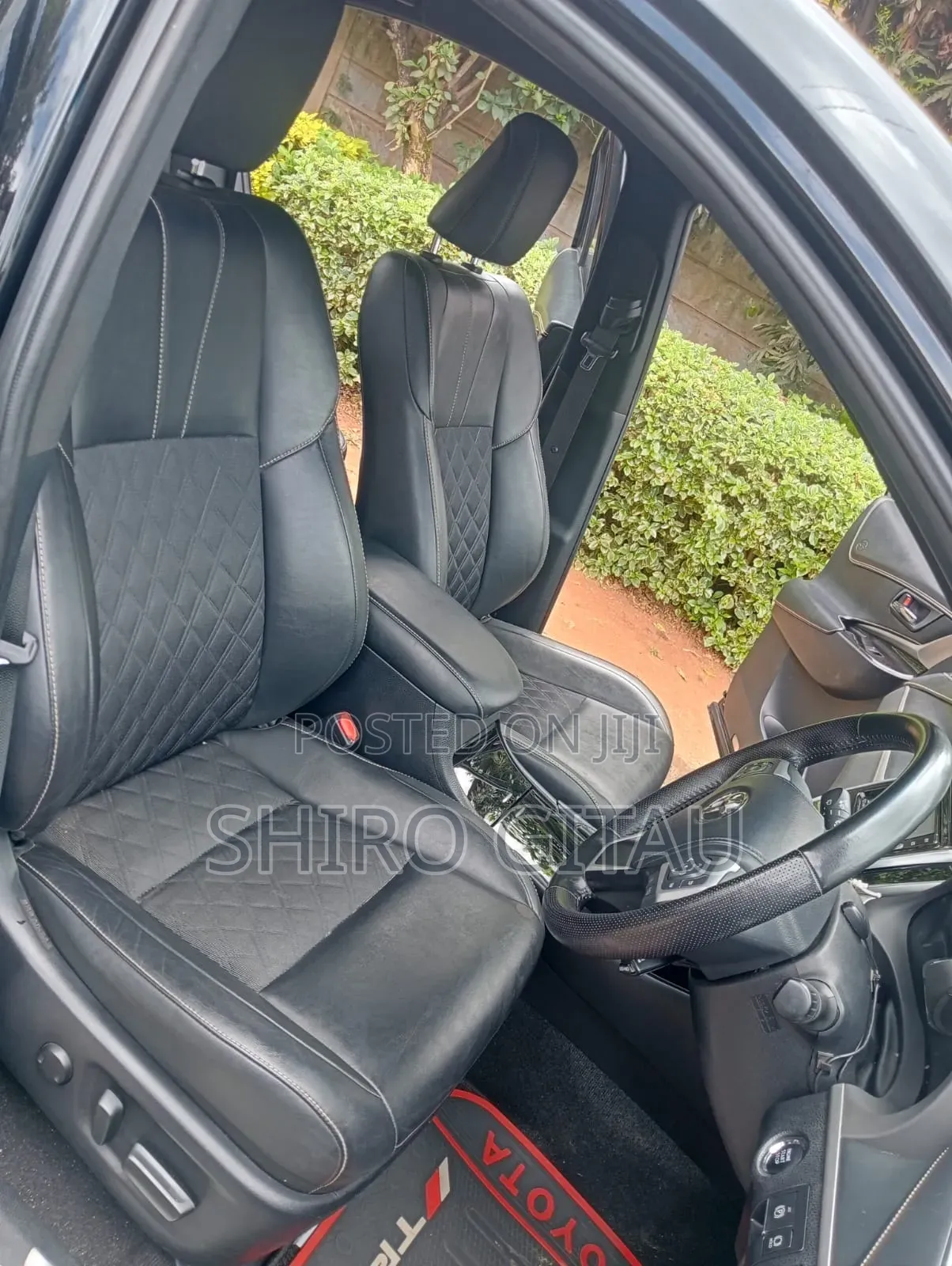 Toyota Harrier 2.0 4WD 2017 Black