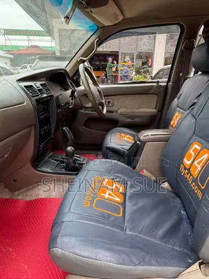 Toyota Hilux Surf 2001 Gold