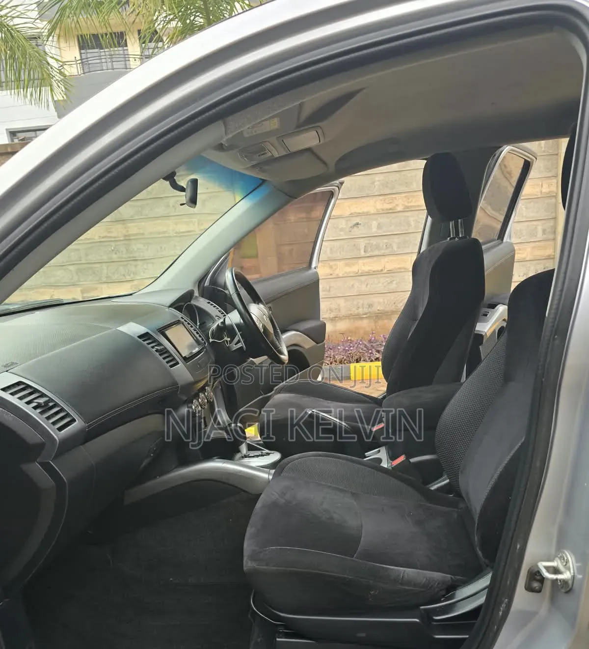 Mitsubishi Outlander 2012 Silver