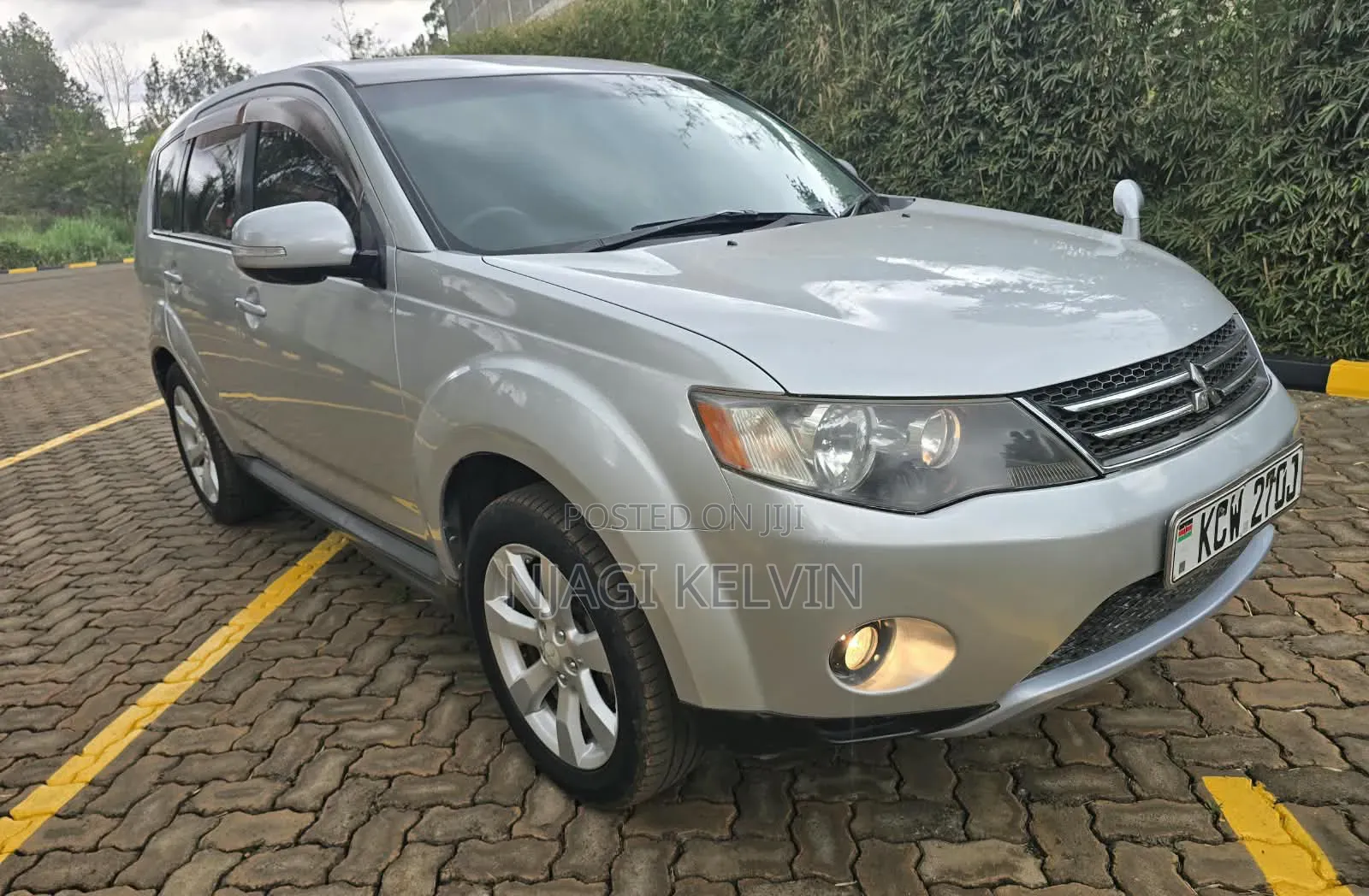 Mitsubishi Outlander 2012 Silver