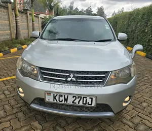 Mitsubishi Outlander 2012 Silver
