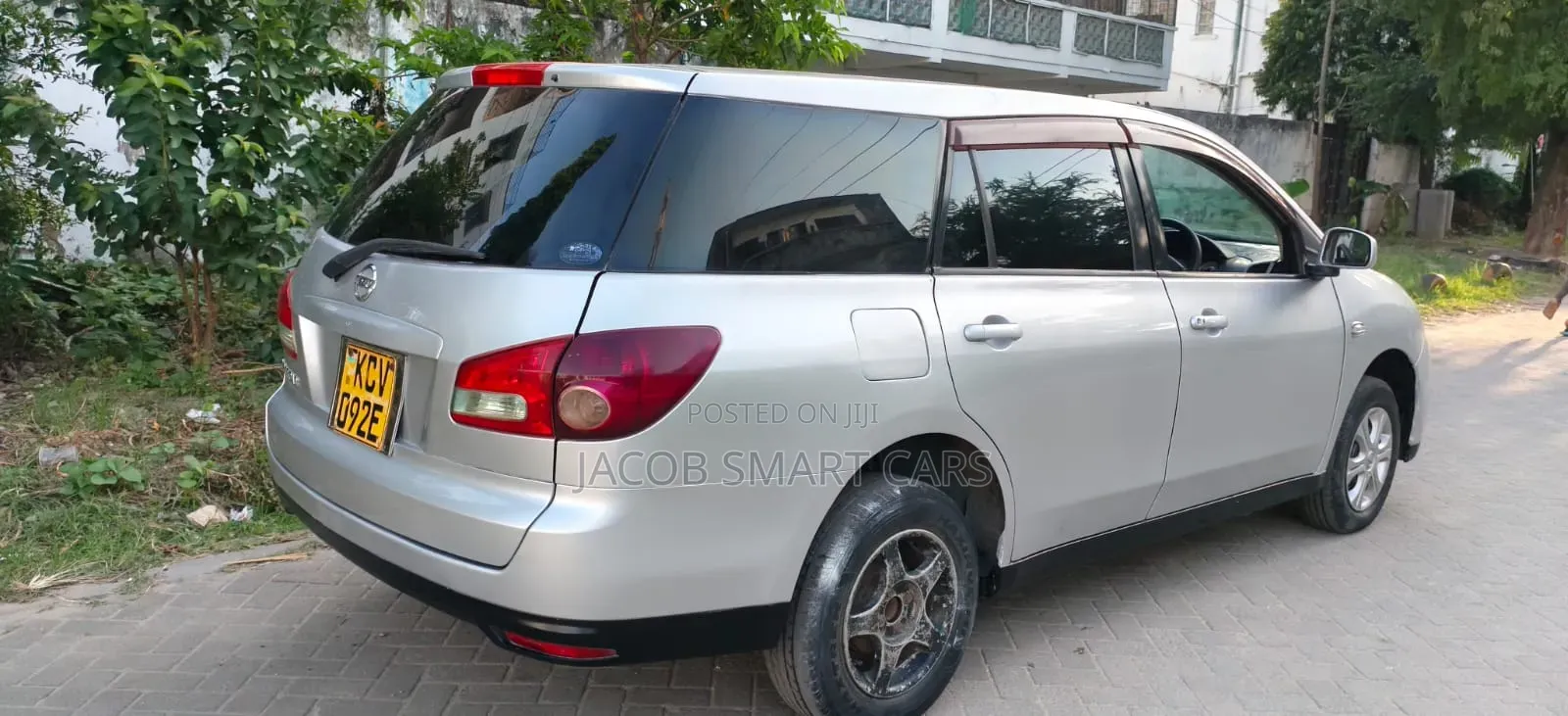 Nissan Wingroad 2012 Silver