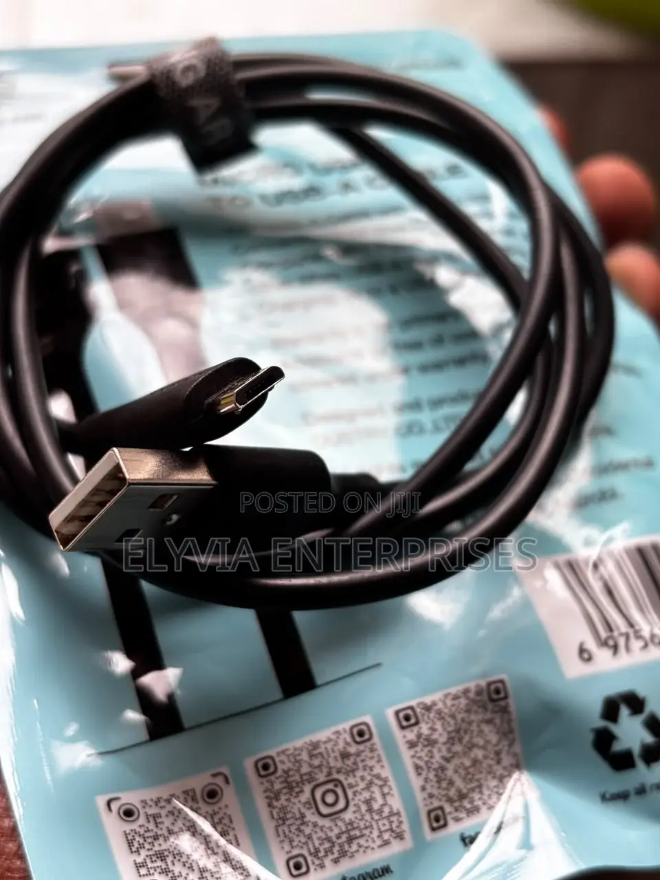Floating Ark Micro USB to USB-A Cable
