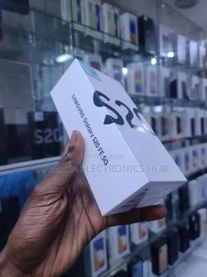 New Samsung Galaxy S20 FE 128 GB Blue