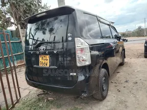 Toyota Voxy 2010 Black