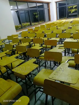Fabrication Chairs College Chair